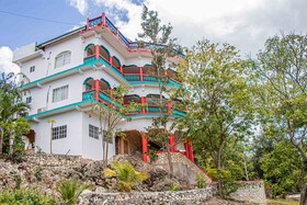 Haleys Paradise at Blue Hole