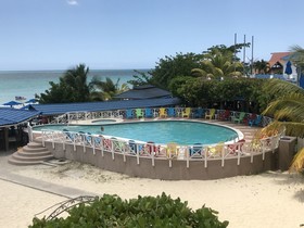 Negril Treehouse Resort