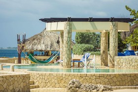 Ocean Cliff Hotel