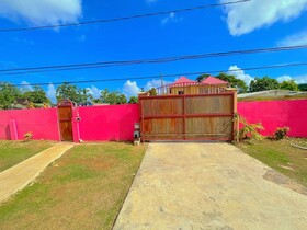 A Taste Of Jamaica Lavern Place