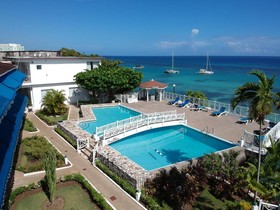 Hibiscus Lodge