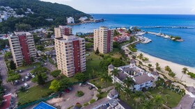 Turtle Beach Towers by Angel Fish Beach Suites