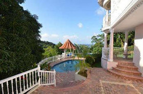 Tropical Lagoon Resort & Villas