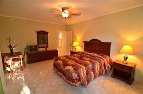 Tropical Lagoon Resort & Villas