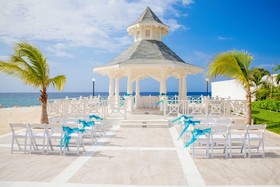 Bahia Principe Luxury Runaway Bay