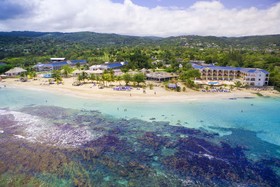 Jewel Runaway Bay Resort & Waterpark