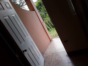 Royale Savanna Inn