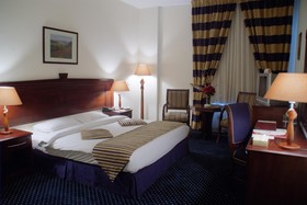 Al Fanar Palace Hotel