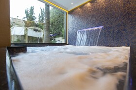 Amman International Hotel