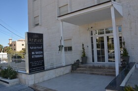 Arman Hotel Suites