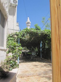Caravan Hotel