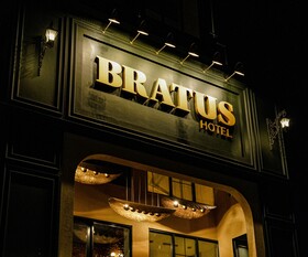 Bratus Hotel