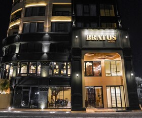 Bratus Hotel
