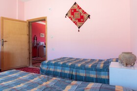 Bedouin Pink Ecohouse