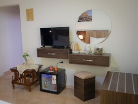 Petra Jewel Luxury Hotel