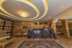 Town Season Hotel