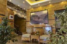 Town Season Hotel