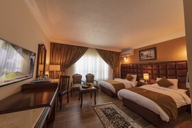 Town Season Hotel