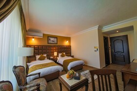 Town Season Hotel