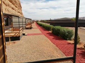 Rum Oasis Luxury Camp