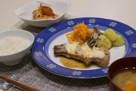 North Gate Inn Abira