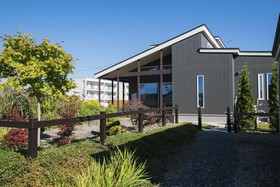 North Gate Inn Abira