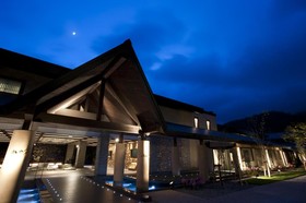 Lake Shikotsu Tsuruga Resort Spa Mizu no Uta