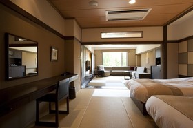 Lake Shikotsu Tsuruga Resort Spa Mizu no Uta