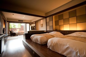 Lake Shikotsu Tsuruga Resort Spa Mizu no Uta