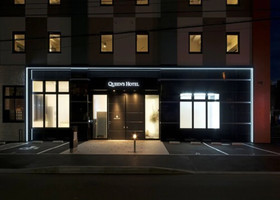 Queen's Hotel Chitose