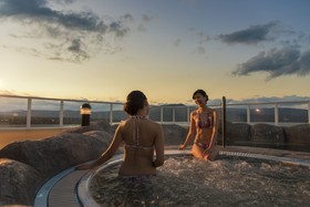 New Akan Hotel