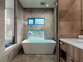 Off Piste Chalet by H2 Life