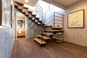 Off Piste Chalet by H2 Life