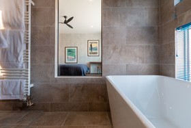 Off Piste Chalet by H2 Life