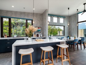Off Piste Chalet by H2 Life