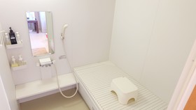 Onuma lakeside cottage