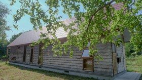 Onuma lakeside cottage