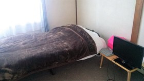 Dormitory L Hostel