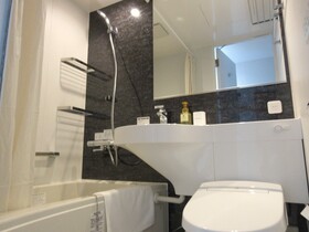 Rj Hotel
