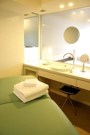 Century Royal Hotel