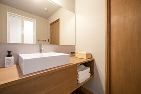 Green Room Hotel