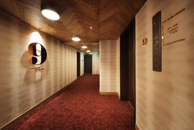 Unwind Hotel & Bar