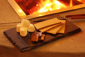 Unwind Hotel & Bar