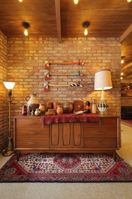 Unwind Hotel & Bar