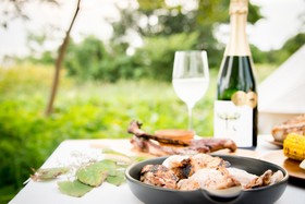 Yoichi Vineyard Glamping