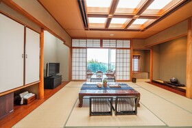 E Joy Inn Atami