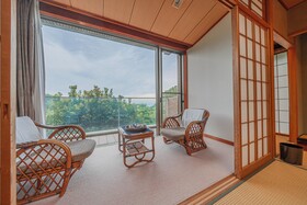 E Joy Inn Atami