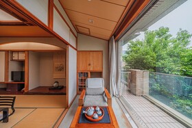 E Joy Inn Atami