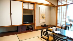 E Joy Inn Atami
