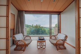 E Joy Inn Atami